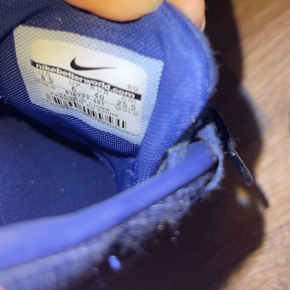 Nike Air Max Thea Navy Blue Leather - Picture 8 of 8